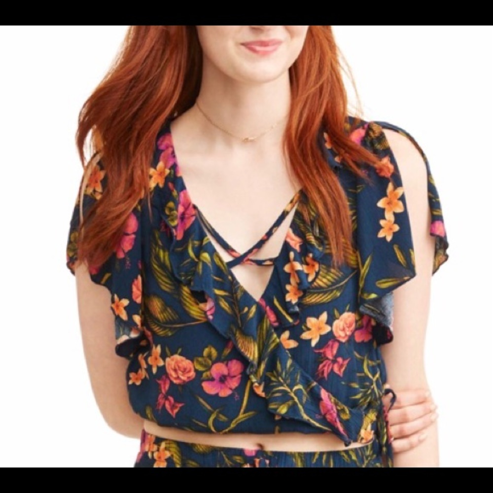 No Boundaries Short Ruffled Top